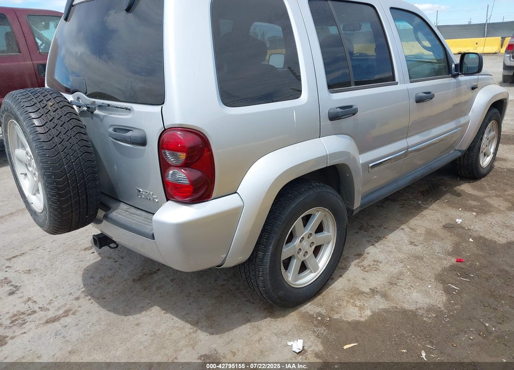 2006 JEEP LIBERTY VIN: 1J4GK58KX6W221472