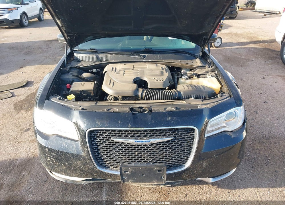 2017 CHRYSLER 300 VIN: 2C3CCARG1HH566562