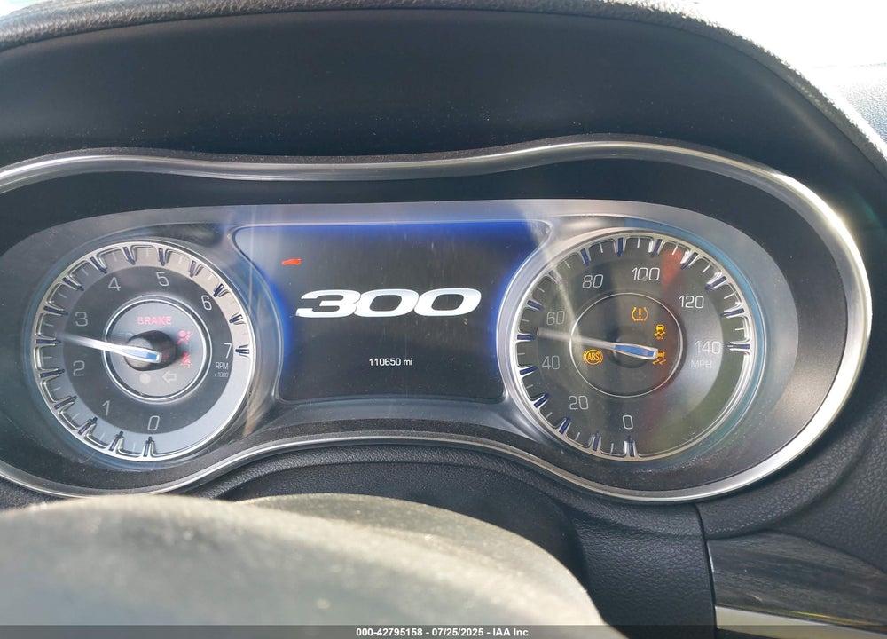 2017 CHRYSLER 300 VIN: 2C3CCARG1HH566562