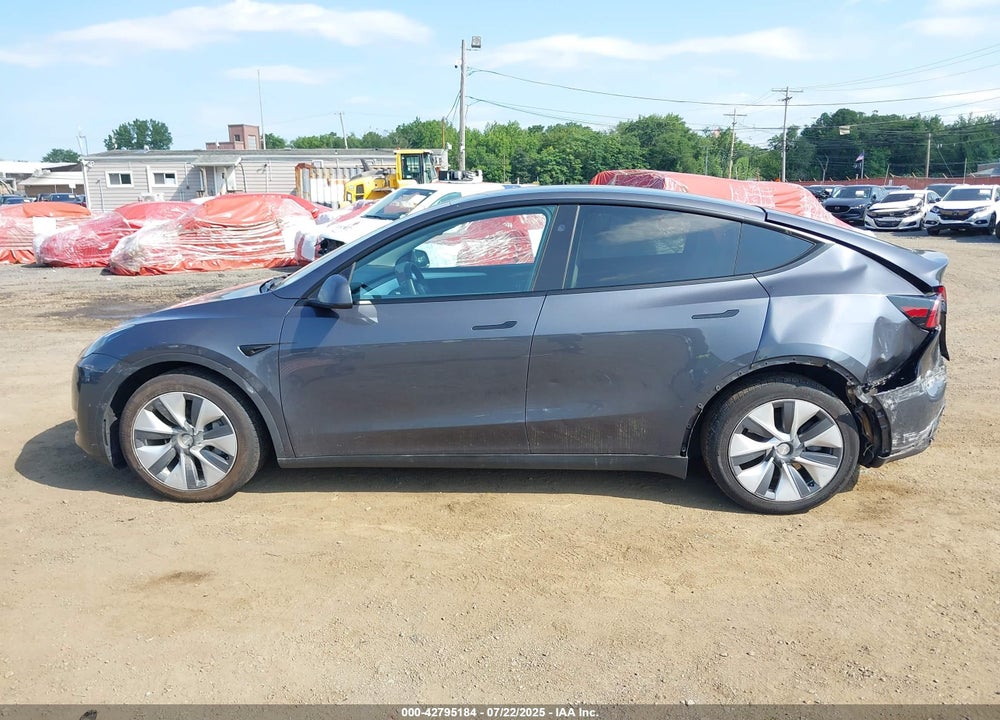 2023 TESLA MODEL Y VIN: 7SAYGAEE9PF873334