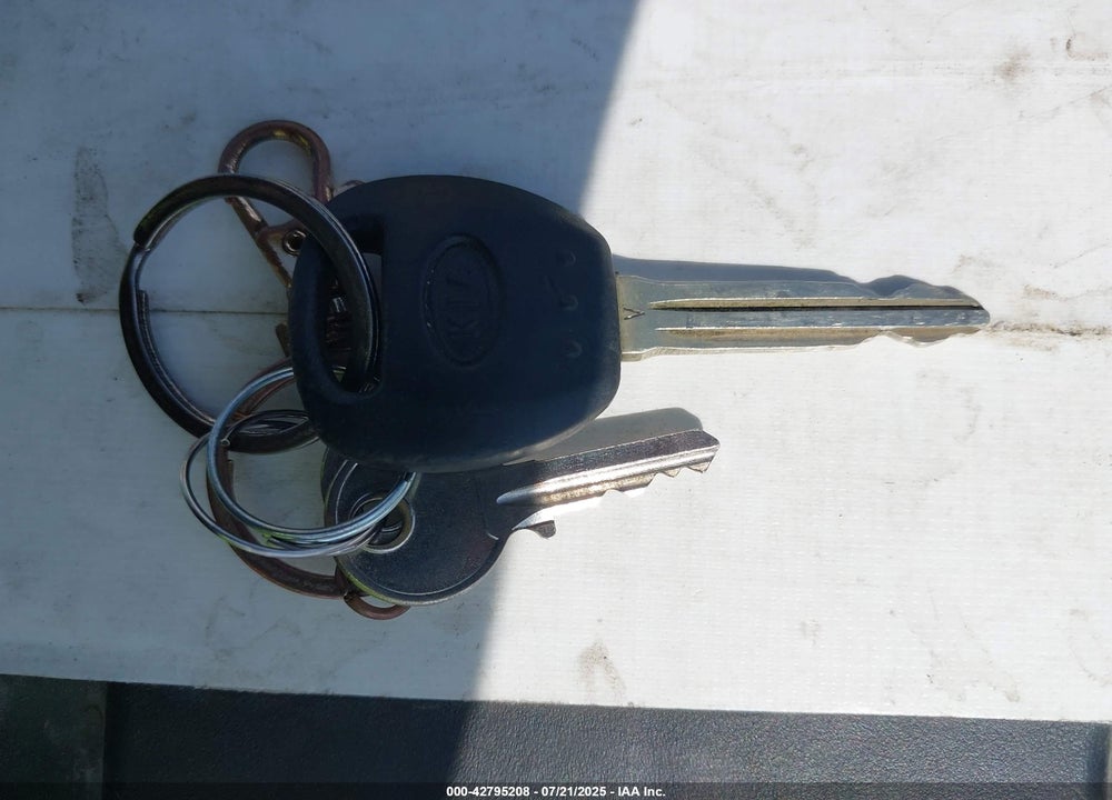 2007 KIA SEDONA VIN: KNDMB233576142784