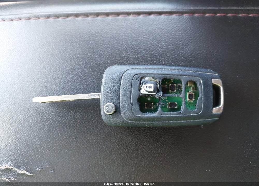 2012 CHEVROLET EQUINOX VIN: 2GNFLPE54C6229489