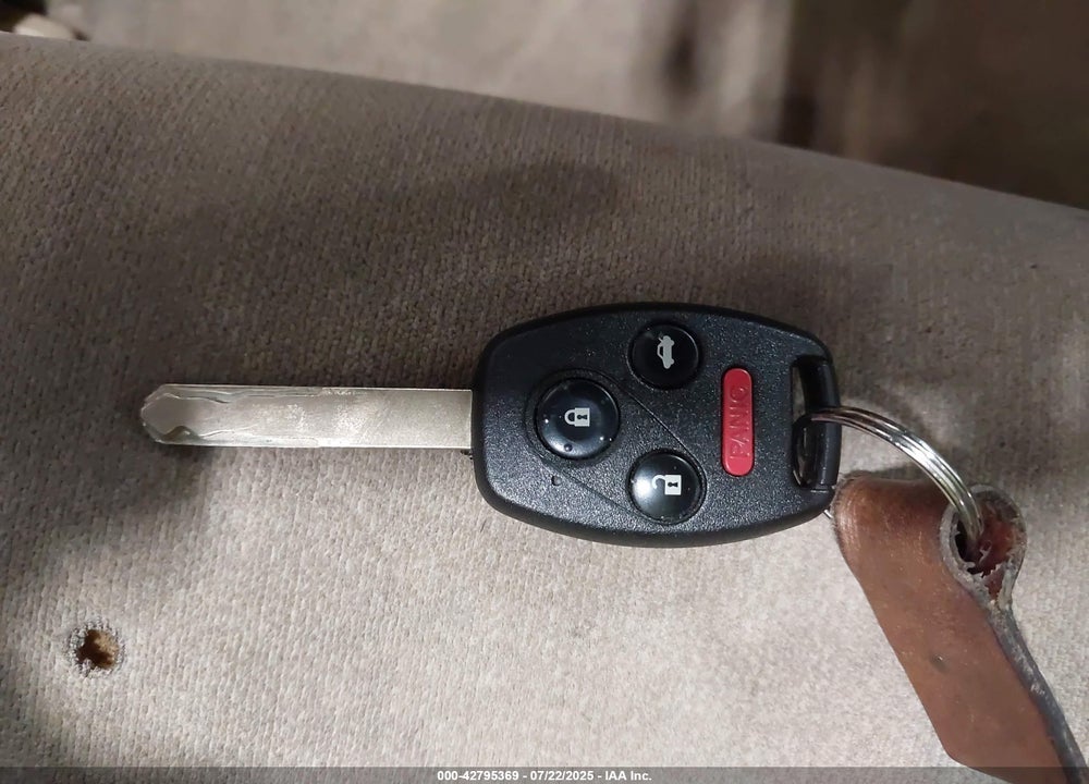 2010 HONDA ACCORD VIN: 1HGCP2F32AA153384