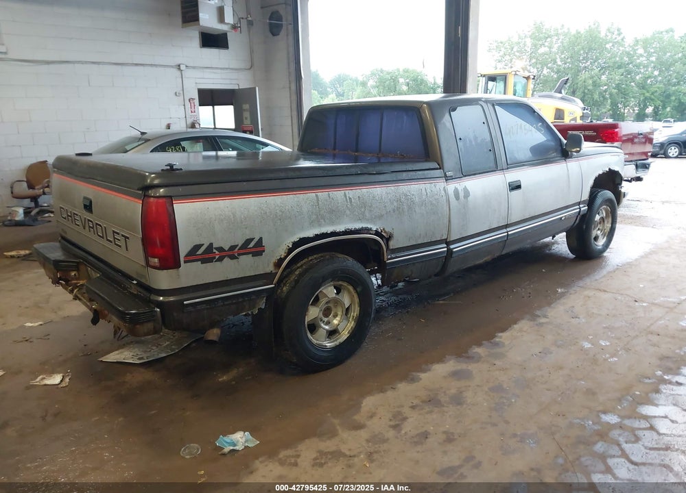 1991 CHEVROLET GMT-400 K1500 VIN: 2GCEK19K8M1140852