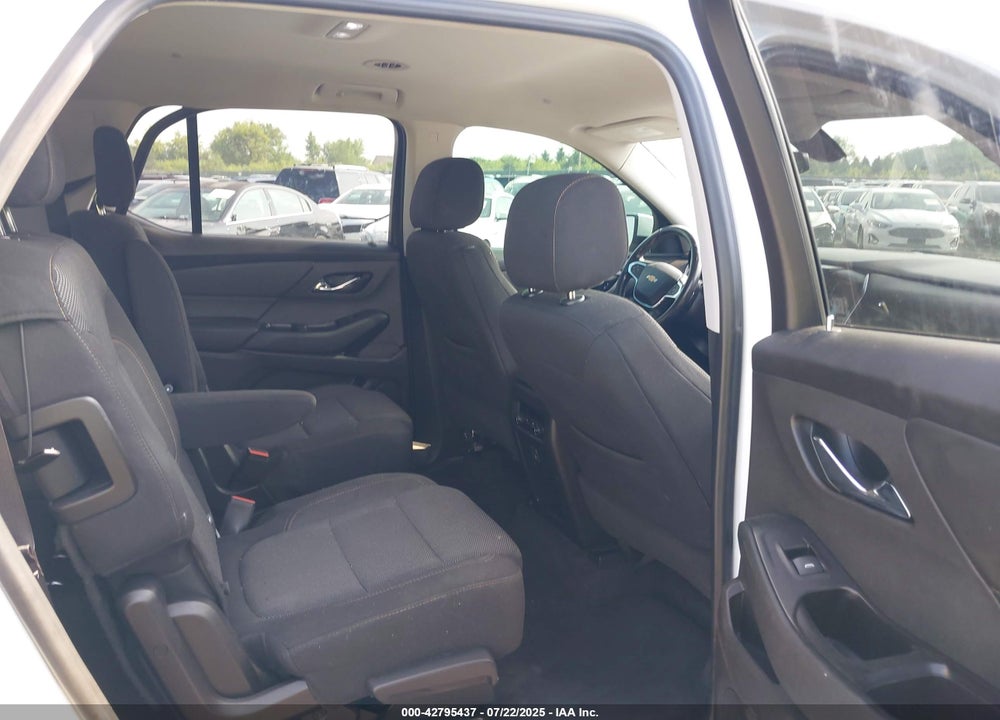 2018 CHEVROLET TRAVERSE VIN: 1GNERGKW7JJ285529