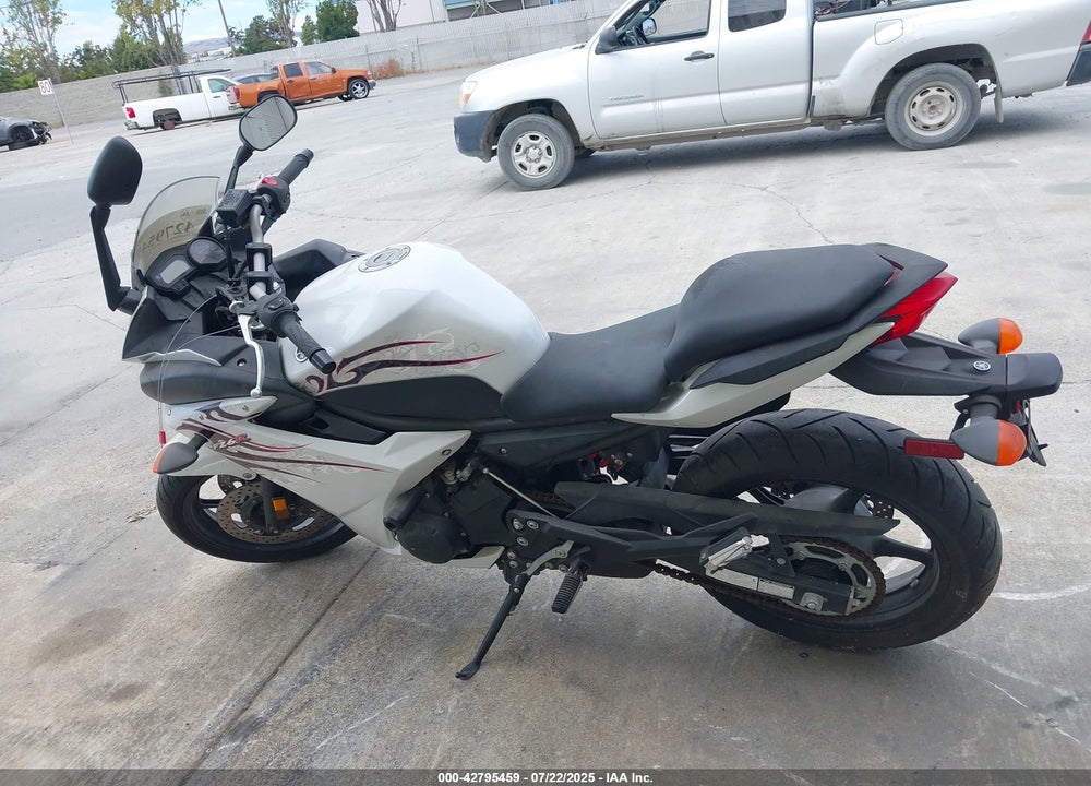 2009 YAMAHA FZ6 R/C VIN: JYARJ18Y69A000298