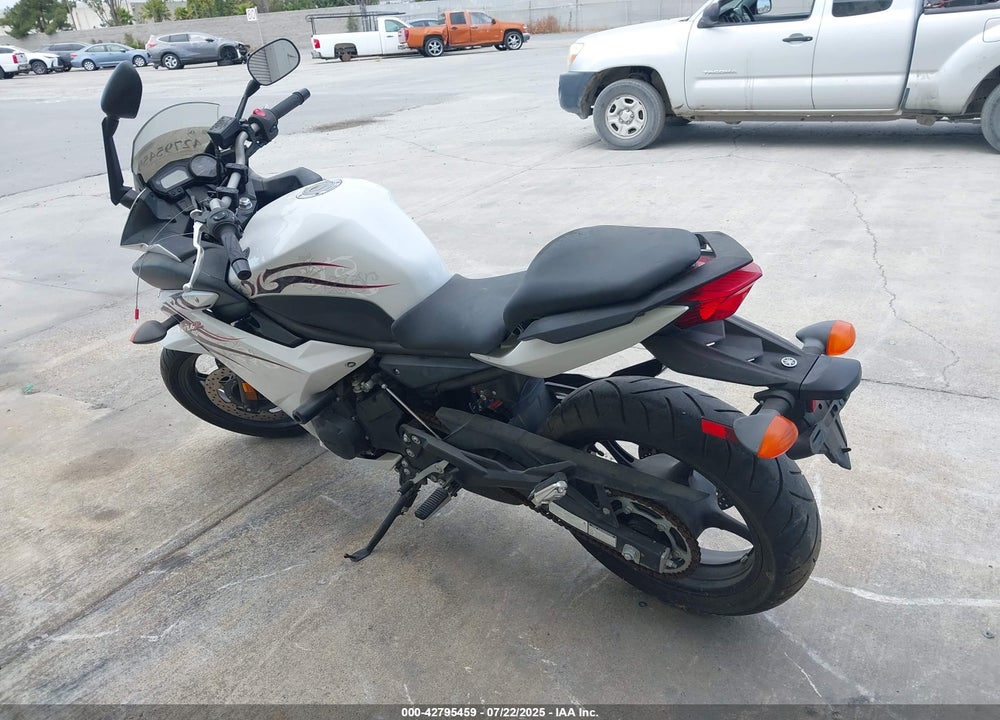 2009 YAMAHA FZ6 R/C VIN: JYARJ18Y69A000298