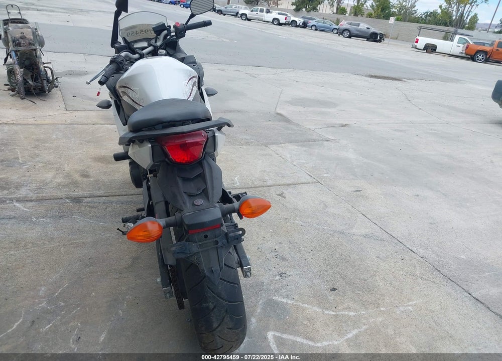 2009 YAMAHA FZ6 R/C VIN: JYARJ18Y69A000298