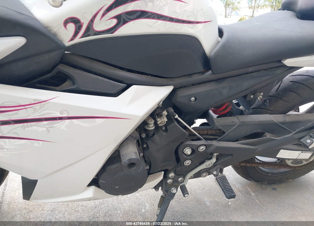 2009 YAMAHA FZ6 R/C VIN: JYARJ18Y69A000298