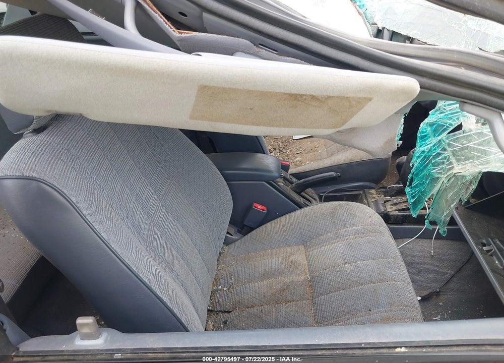 1998 TOYOTA 4RUNNER VIN: JT3HM84R1W0030040