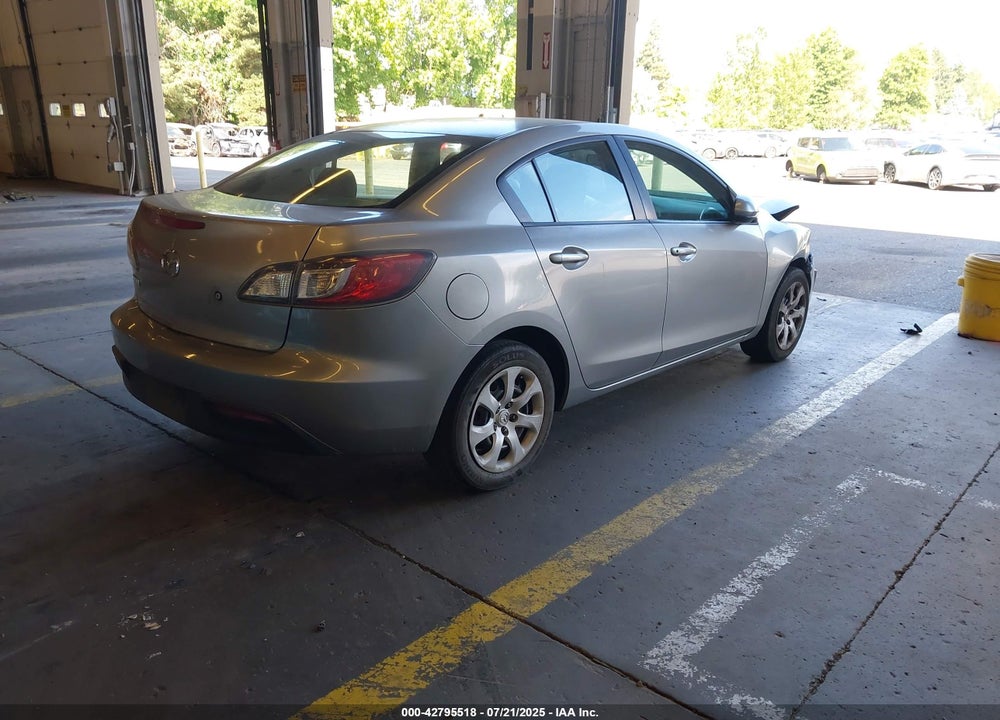 2010 MAZDA 3 I SPORT VIN: JM1BL1SG9A1258688