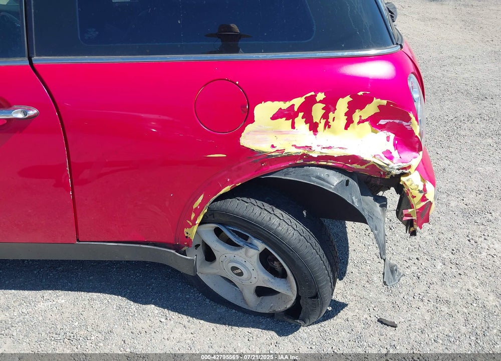 2004 MINI COOPER VIN: WMWRC33444TJ62861