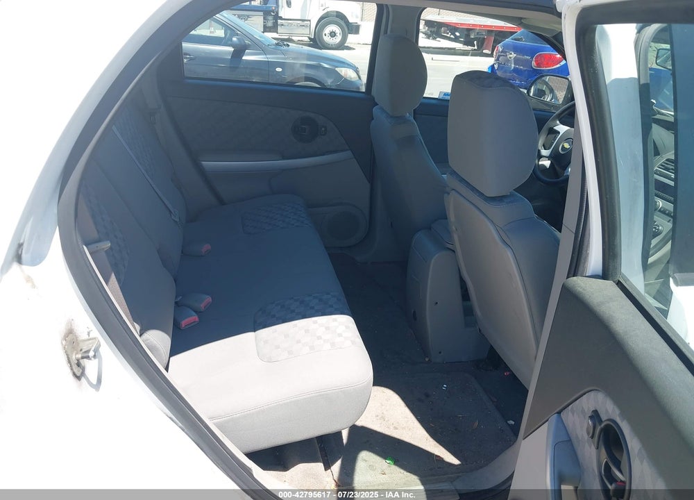 2007 CHEVROLET EQUINOX VIN: 2CNDL13F576086255