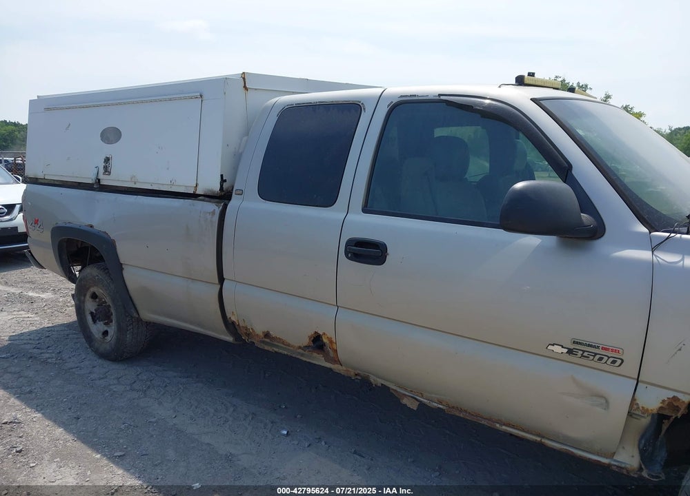 2005 CHEVROLET SILVERADO 3500 WORK TRUCK VIN: 1GCHK39265E143189
