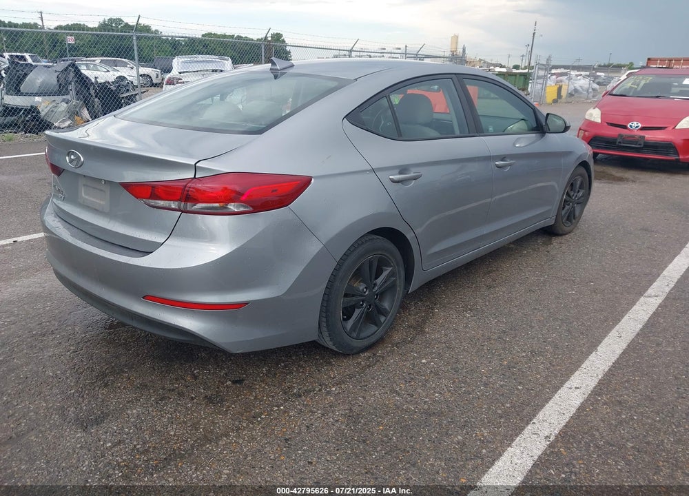 2017 HYUNDAI ELANTRA VIN: 5NPD74LF3HH137176