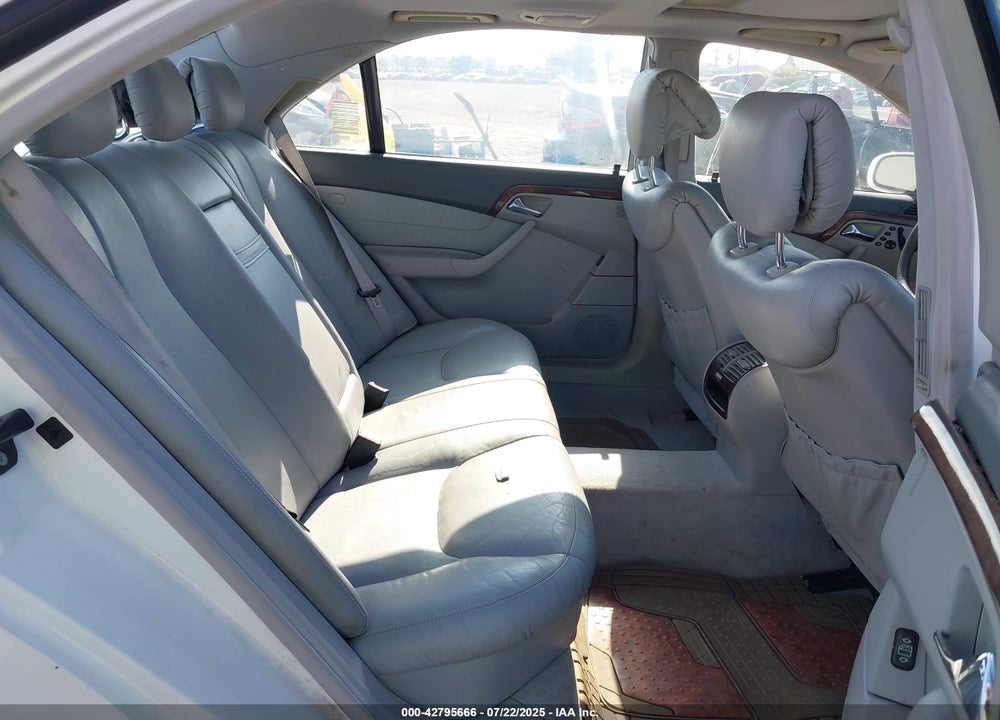 2000 MERCEDES-BENZ S 500 VIN: WDBNG75J9YA084416