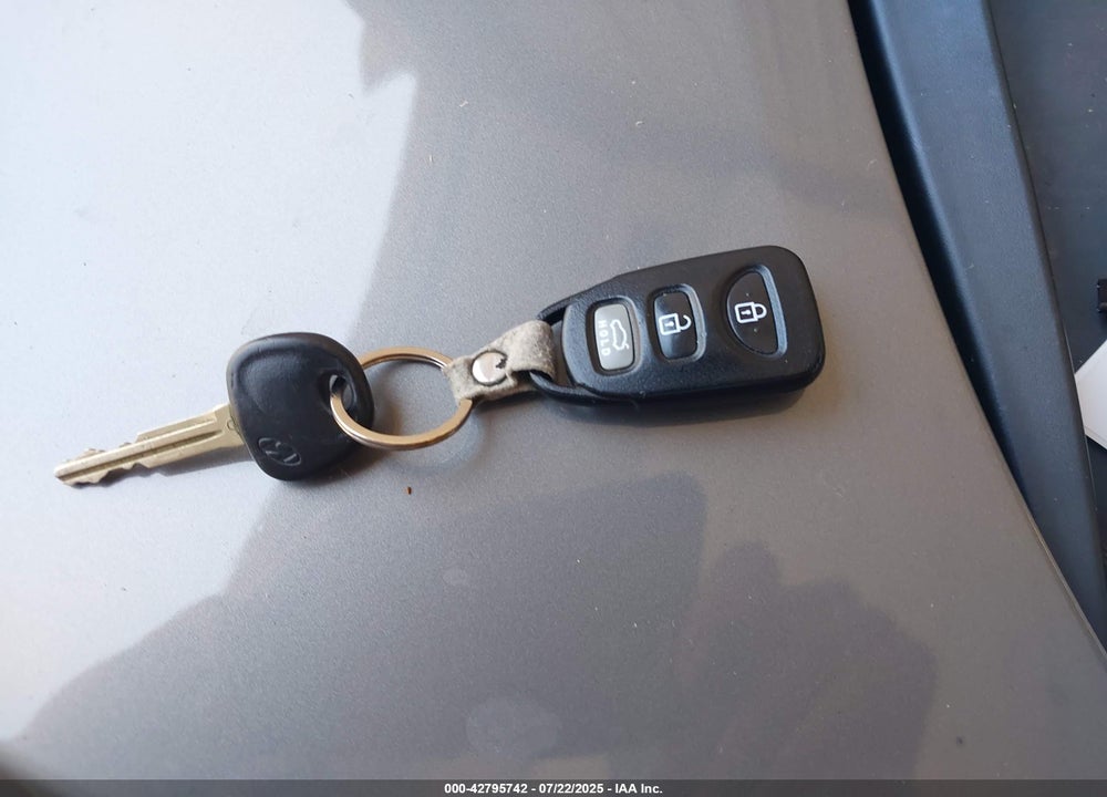 2013 HYUNDAI ELANTRA GLS VIN: 5NPDH4AE0DH383314