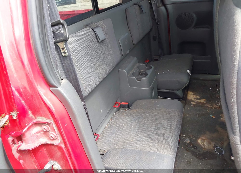 2006 CHEVROLET COLORADO VIN: 1GCDS198668302221
