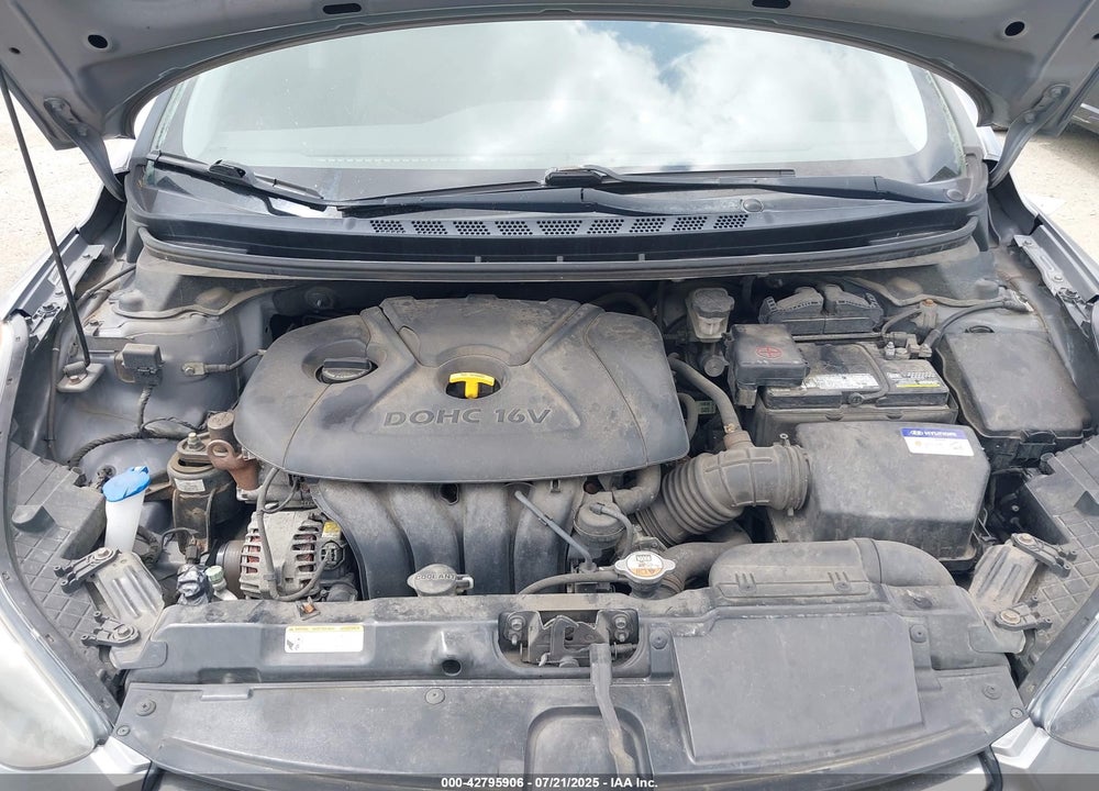 2012 HYUNDAI ELANTRA VIN: KMHDH4AEXCU395387
