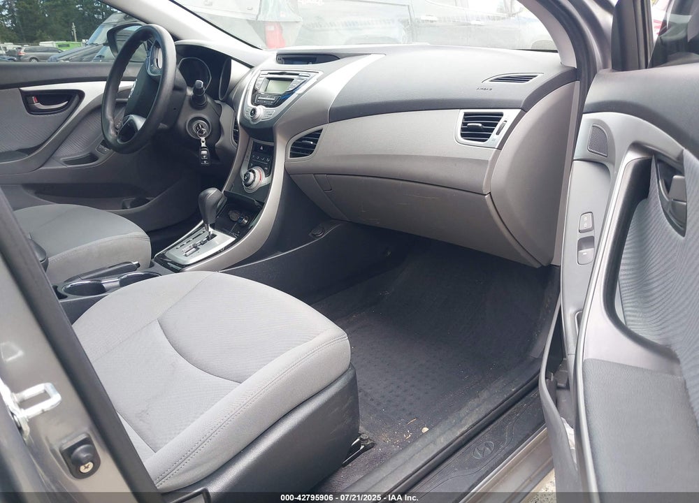 2012 HYUNDAI ELANTRA VIN: KMHDH4AEXCU395387