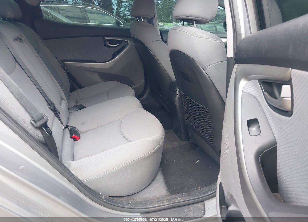2012 HYUNDAI ELANTRA VIN: KMHDH4AEXCU395387