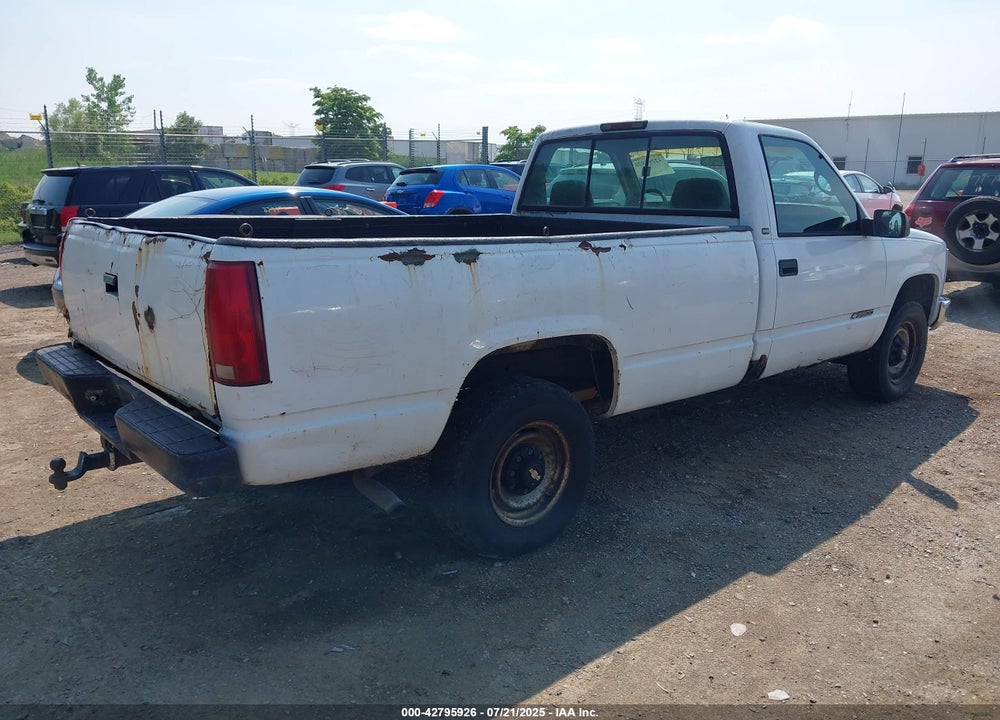 1998 CHEVROLET C2500 FLEETSIDE VIN: 1GCGC24R7WE213226
