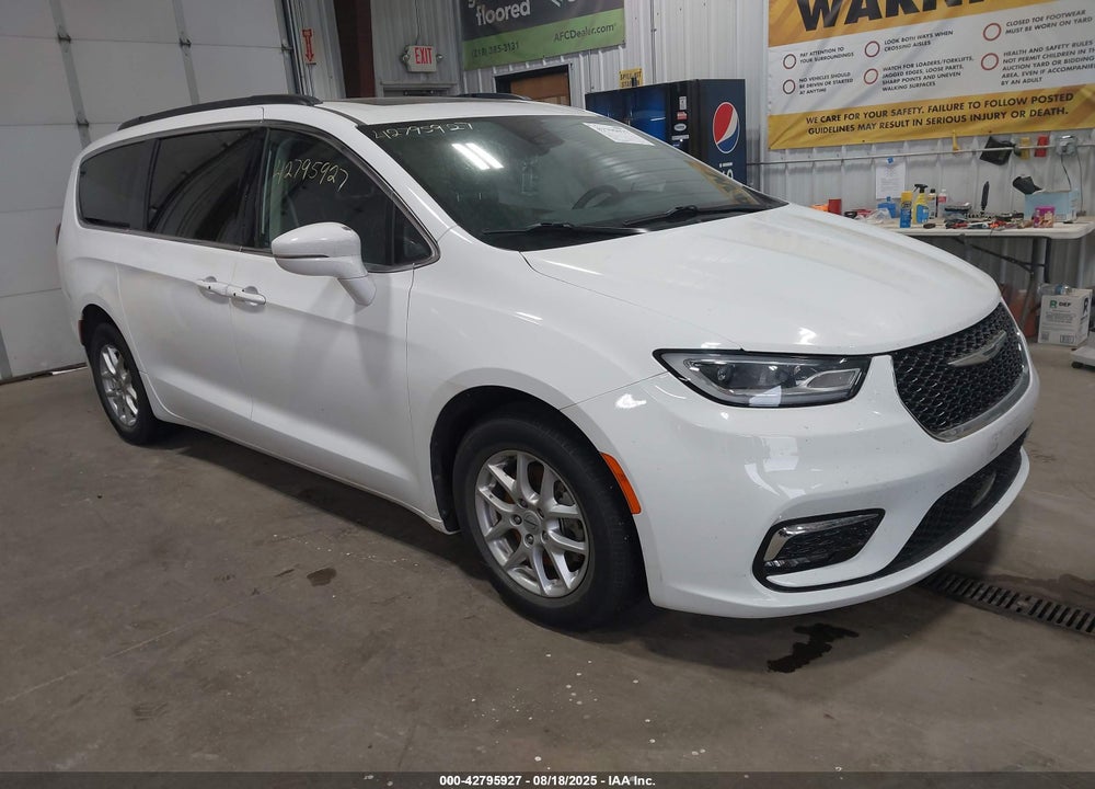 2022 CHRYSLER PACIFICA TOURING L VIN: 2C4RC1BG1NR238404