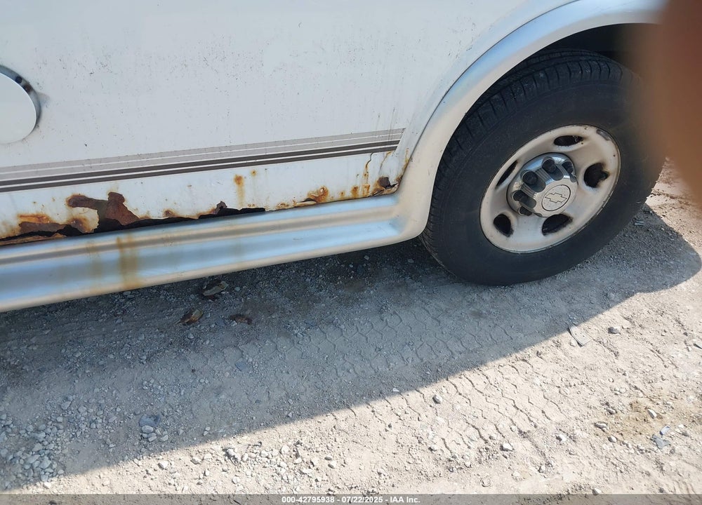 2006 CHEVROLET EXPRESS LS VIN: 1GAHG35U661230908