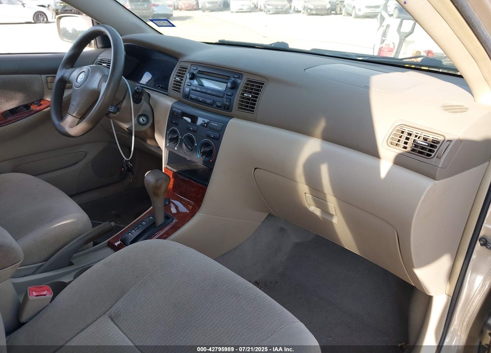 2005 TOYOTA COROLLA LE VIN: 1NXBR32E65Z424349