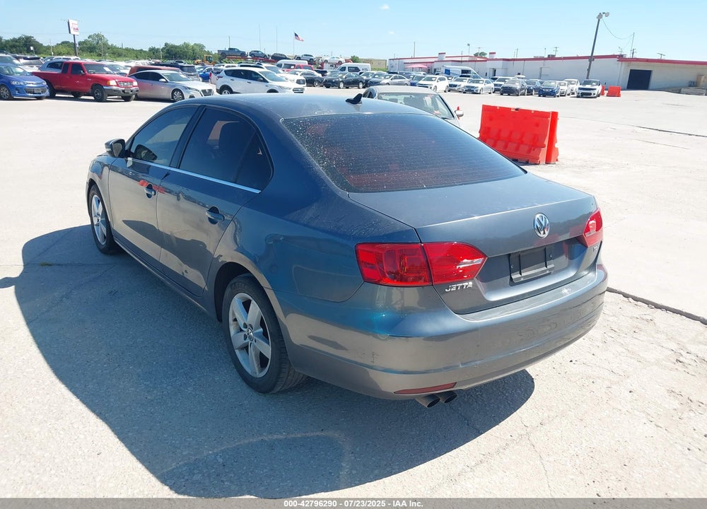 2013 VOLKSWAGEN JETTA VIN: 3VWLL7AJ9DM368259