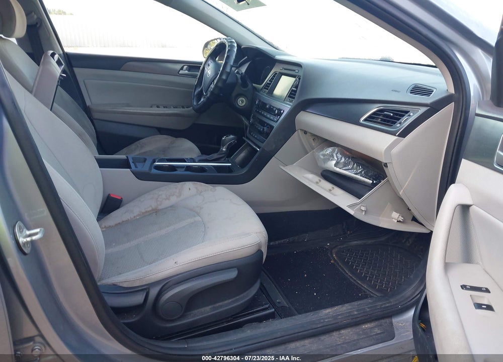 2017 HYUNDAI SONATA VIN: 5NPE34AF7HH495013
