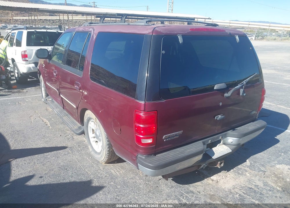 2000 FORD EXPEDITION XLT VIN: 1FMRU15L4YLB55841