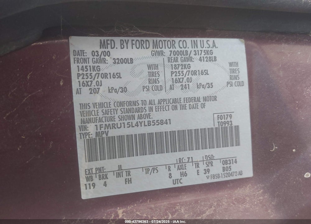 2000 FORD EXPEDITION XLT VIN: 1FMRU15L4YLB55841