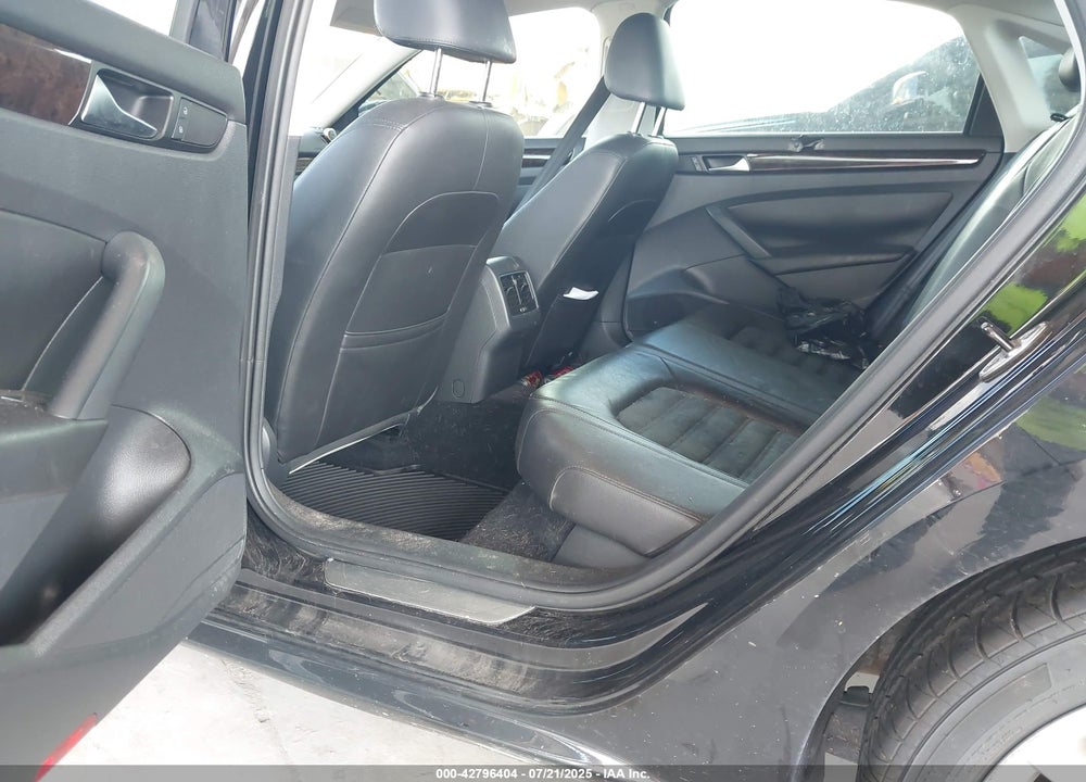 2014 VOLKSWAGEN PASSAT VIN: 1VWCN7A37EC071313