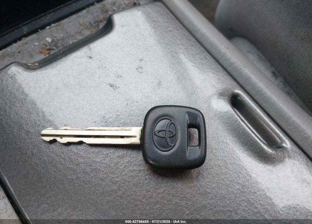 2003 TOYOTA HIGHLANDER V6 VIN: JTEHF21A830129267