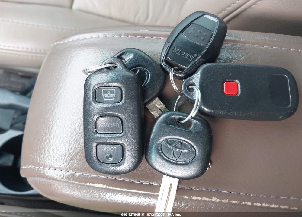 2000 TOYOTA 4RUNNER VIN: JT3HN87R8Y9039647