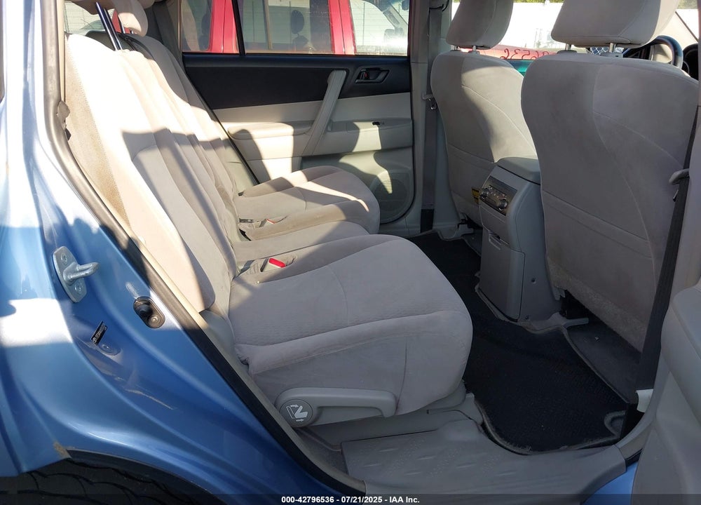 2008 TOYOTA HIGHLANDER VIN: JTEES41A082037379