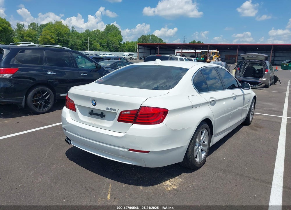 2013 BMW 5 SERIES VIN: WBAXG5C58DDY32583
