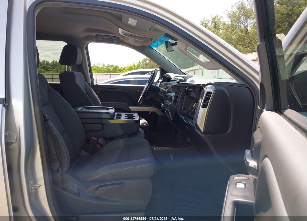 2018 CHEVROLET SILVERADO 1500 VIN: 3GCUKREC1JG605953