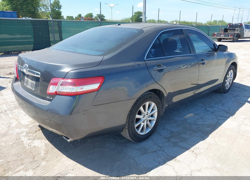 2011 TOYOTA CAMRY VIN: 4T1BK3EK5BU618582