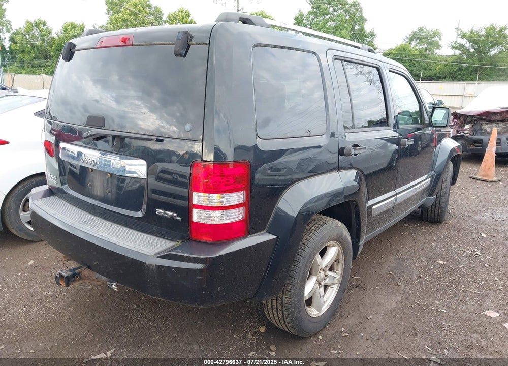 2008 JEEP LIBERTY VIN: 1J8GN58K08W139064