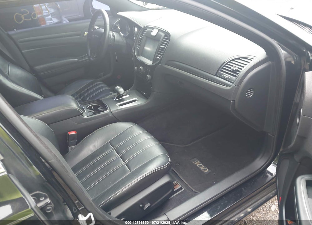 2014 CHRYSLER 300 VIN: 2C3CCAGG8EH201441