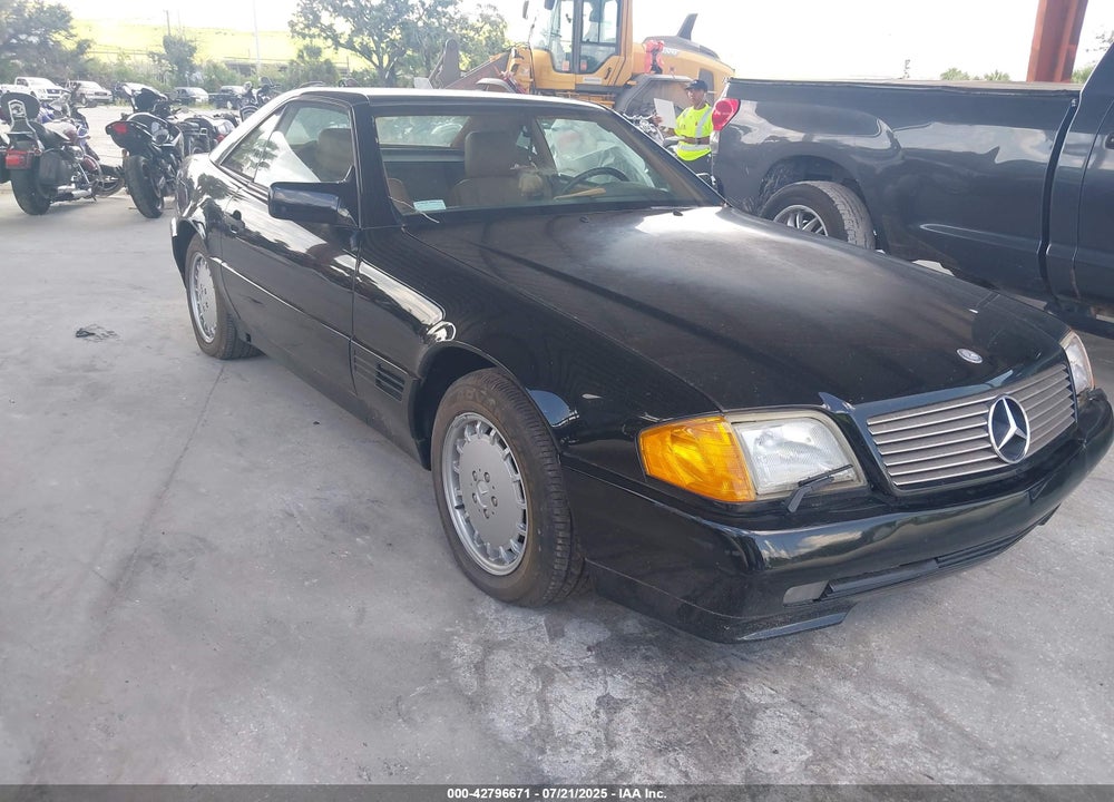 1992 MERCEDES-BENZ 300 SL VIN: WDBFA61E3NF042699