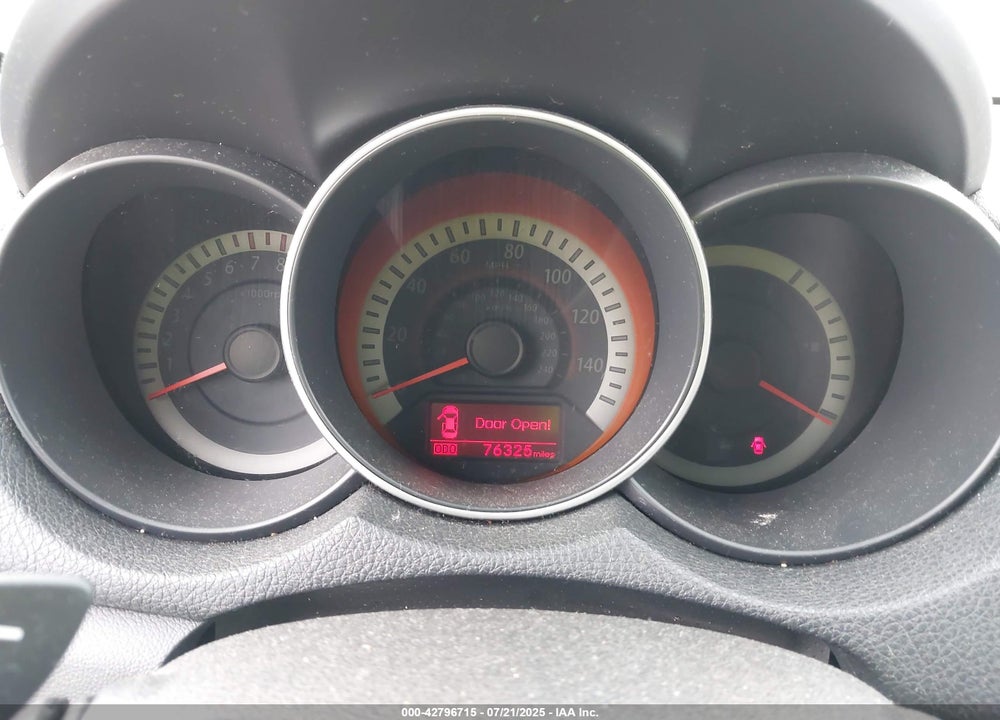 2011 KIA FORTE VIN: KNAFW5A38B5400325