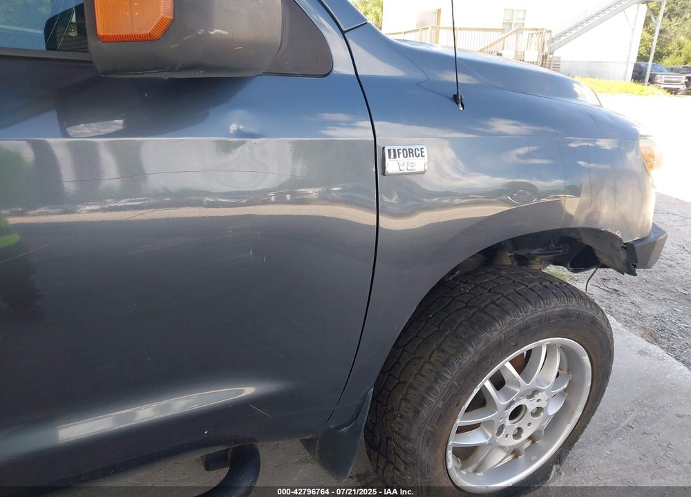 2007 TOYOTA TUNDRA VIN: 5TFLT52157X003064