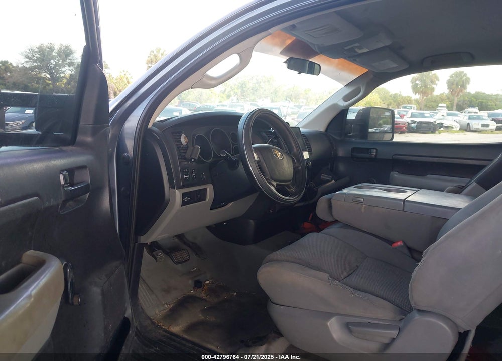 2007 TOYOTA TUNDRA VIN: 5TFLT52157X003064
