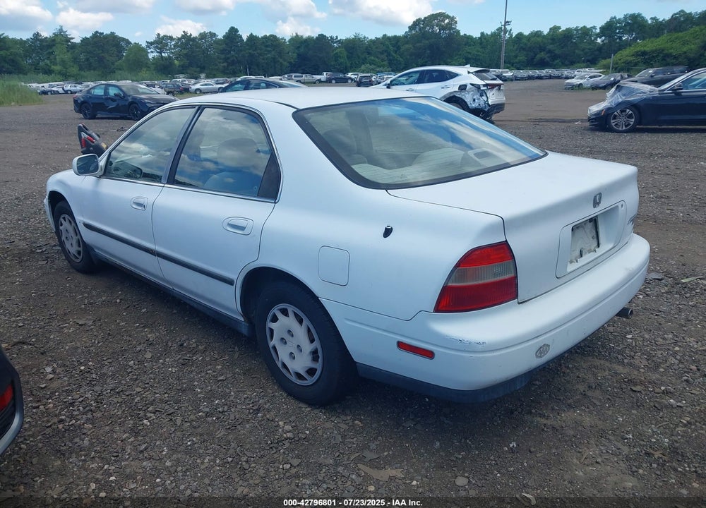 1994 HONDA ACCORD VIN: 1HGCD564XRA014313