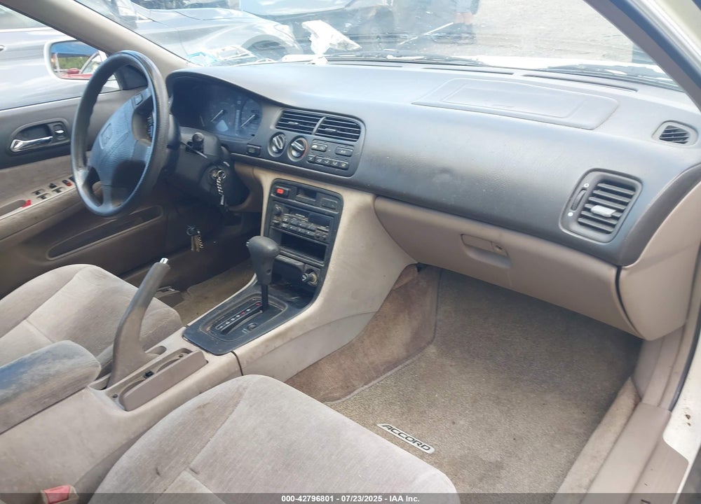 1994 HONDA ACCORD VIN: 1HGCD564XRA014313
