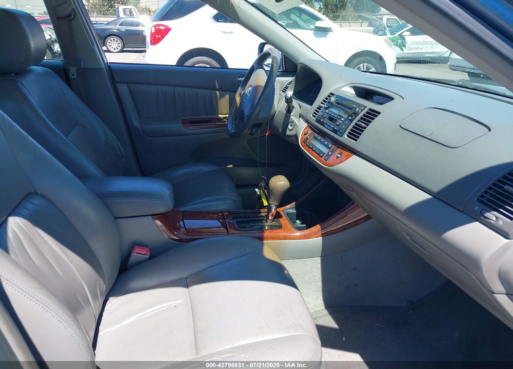 2004 TOYOTA CAMRY XLE V6 VIN: 4T1BF32K64U582297