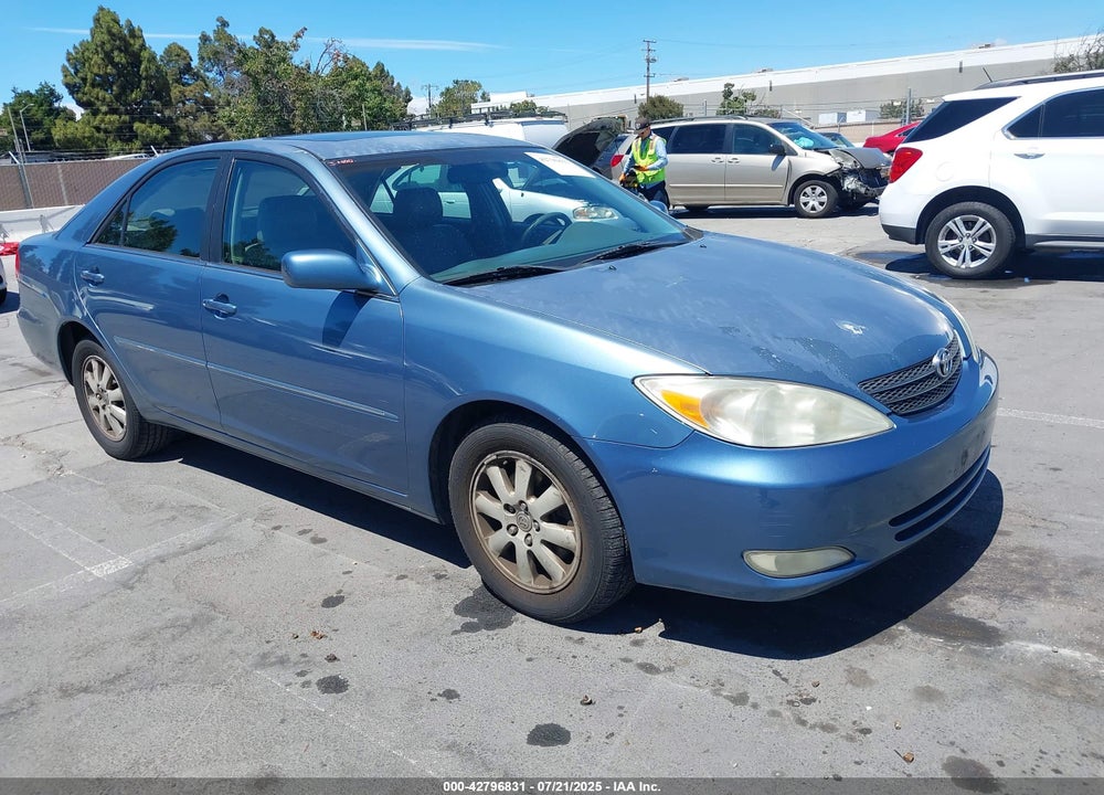 2004 TOYOTA CAMRY XLE V6 VIN: 4T1BF32K64U582297